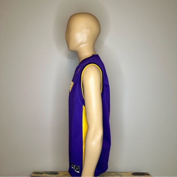 Kobe Bryant #24 Lakers Jersey - Picture 2 of 4